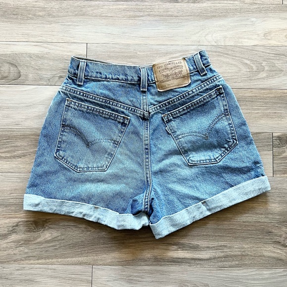 Levi's Pants - Vintage Levi’s Shorts High Rise Cotton Jeans Denim Size 26 Cut Offs